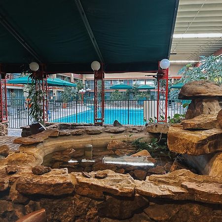 Clarion Inn Fort Collins Zewnętrze zdjęcie