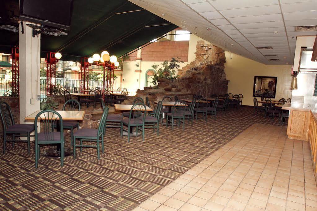 Clarion Inn Fort Collins Zewnętrze zdjęcie