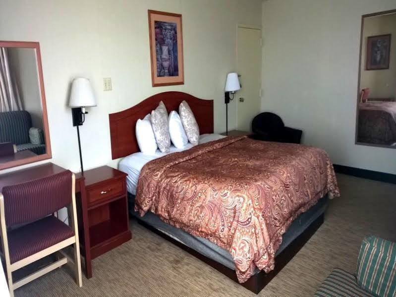 Clarion Inn Fort Collins Zewnętrze zdjęcie